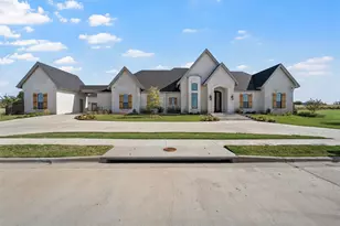 144 Yellow Rose St, Lorena, TX 76655 - Photo 3