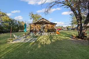 406 S Llano St, Whitney, TX 76692 - Photo 15