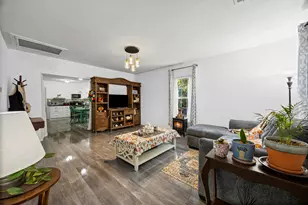 406 S Llano St, Whitney, TX 76692 - Photo 3