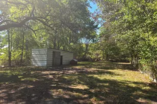 1106 6th St SE, Paris, TX 75460 - Photo 11