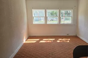 1106 6th St SE, Paris, TX 75460 - Photo 5