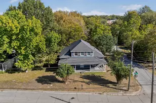 200 Dunn St, Waxahachie, TX 75165 - Photo 3