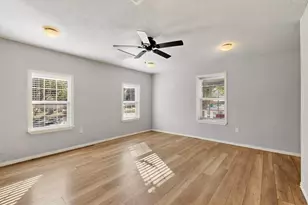 200 Dunn St, Waxahachie, TX 75165 - Photo 9