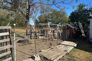 492 Lcr 431, Mexia, TX 76667 - Photo 37