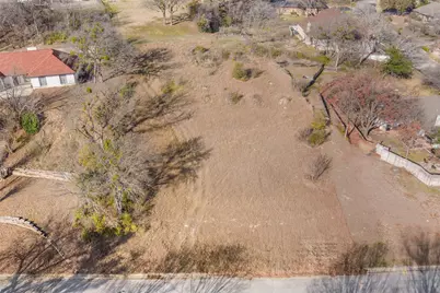 304 Willow Ridge Court, Fort Worth, TX 76103 - Photo 11