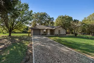 751 Co Rd 1240, Mt Pleasant, TX 75455 - Photo 5