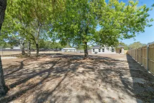 8811 Silver Crk Rd, White Settlement, TX 76108 - Photo 37