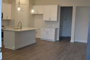 338 Almanor St, Lewisville, TX 75056 - Photo 5