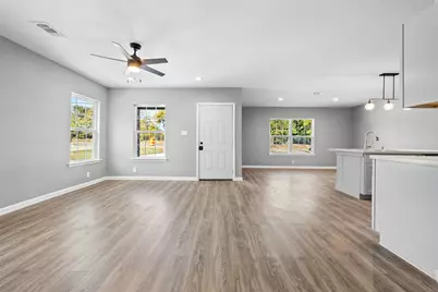 1616 E Robert Street, Fort Worth, TX 76104 - Photo 3