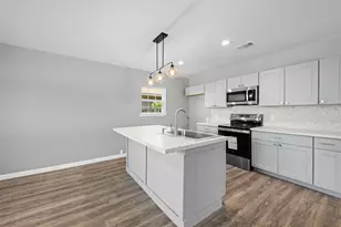 1616 E Robert St, Fort Worth, TX 76104 - Photo 5