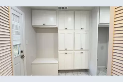 3815 Poinsettia Drive, Dallas, TX 75211 - Photo 17