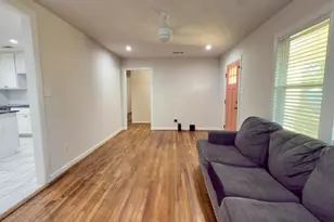 3815 Poinsettia Dr, Dallas, TX 75211 - Photo 11