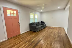 3815 Poinsettia Dr, Dallas, TX 75211 - Photo 9