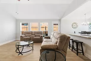 10245 Sunset View Dr, Fort Worth, TX 76108 - Photo 5