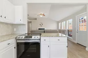 10245 Sunset View Dr, Fort Worth, TX 76108 - Photo 13