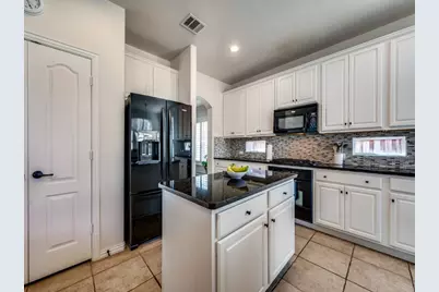 8708 Tanglewood Drive, McKinney, TX 75072 - Photo 11