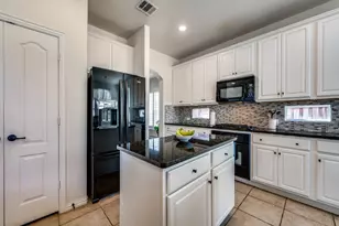 8708 Tanglewood Dr, McKinney, TX 75072 - Photo 11