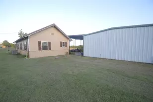 261 Red Rd, Howe, TX 75459 - Photo 9