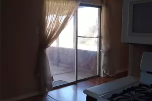 501 Bay Shore Dr, Garland, TX 75040 - Photo 9