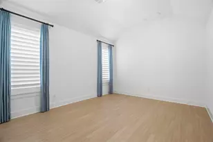 1013 Karis Blvd, Crowley, TX 76036 - Photo 9