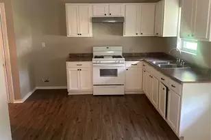 701 Hulme St, Bowie, TX 76230 - Photo 5