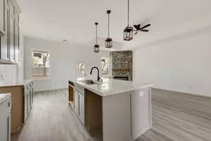 2729 Pike Dr, Lancaster, TX 75134 - Photo 9