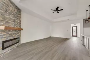 2729 Pike Dr, Lancaster, TX 75134 - Photo 5