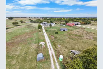 1937 E Spring Creek Road, Gainesville, TX 76240 - Photo 25