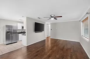 2412 Jewell Dr, Arlington, TX 76016 - Photo 5