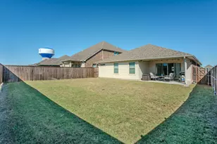 1700 Gold Mine Trail, Aubrey, TX 76227 - Photo 33