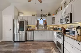 460 Admiral Dr, Gun Barrel City, TX 75156 - Photo 9