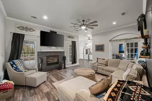 460 Admiral Dr, Gun Barrel City, TX 75156 - Photo 3