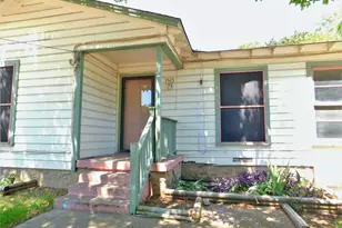 1515 Snyder St, Denton, TX 76209 - Photo 3