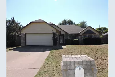 224 Timber Creek Drive, Burleson, TX 76028 - Photo 3