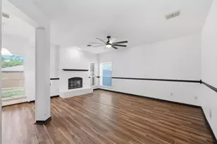 1914 Cheshire Dr, Grapevine, TX 76051 - Photo 5