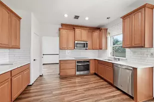 1914 Cheshire Dr, Grapevine, TX 76051 - Photo 7