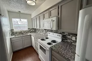 422 W 4th St, Kennedale, TX 76060 - Photo 9