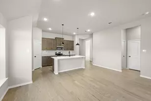 541 Waterford Pk Blvd, Weatherford, TX 76087 - Photo 7