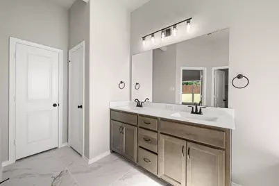 541 Waterford Park Boulevard, Weatherford, TX 76087 - Photo 15