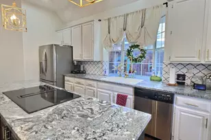 2904 Branch Hollow Cir, Flower Mound, TX 75028 - Photo 9