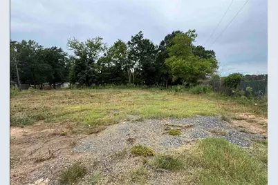 2741 Estes Parkway, Longview, TX 75602 - Photo 3