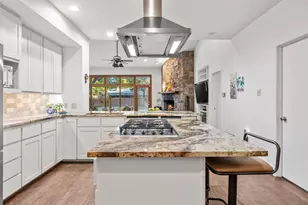 10710 Morning Glory Dr, Dallas, TX 75229 - Photo 9