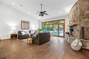 10710 Morning Glory Dr, Dallas, TX 75229 - Photo 7