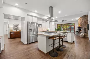 10710 Morning Glory Dr, Dallas, TX 75229 - Photo 13