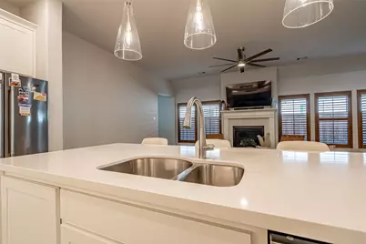 2113 Winding Creek Circle, Fort Worth, TX 76008 - Photo 17