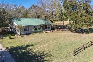 962 Hwy 50, Ladonia, TX 75449 - Photo 1