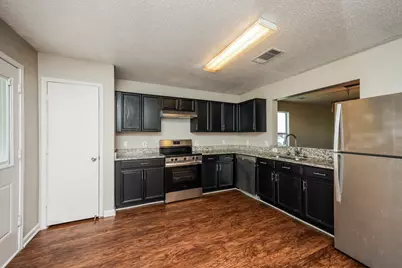 9628 Michelle Drive, Dallas, TX 75217 - Photo 9