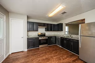 9628 Michelle Dr, Dallas, TX 75217 - Photo 9