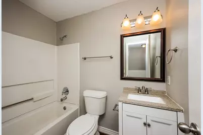 9628 Michelle Drive, Dallas, TX 75217 - Photo 17