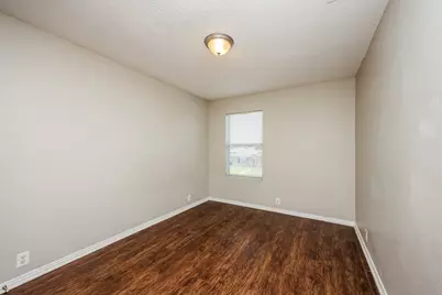 9628 Michelle Drive, Dallas, TX 75217 - Photo 15